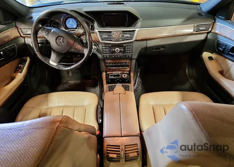 2011 Mercedes-Benz E 550 4Matic z USA, uszkodzony, nr VIN WDDHF9AB7BA469997